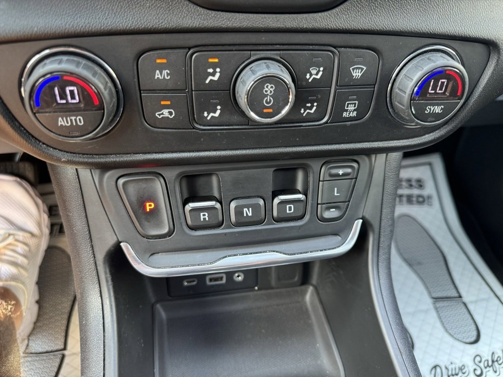 Used 2018 GMC Terrain SLE w/ Driver Convenience Package image 21