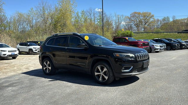 Used 2019 Jeep Cherokee Limited AWD/4WD image 2