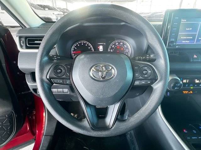 Used 2022 Toyota RAV4 XLE image 15