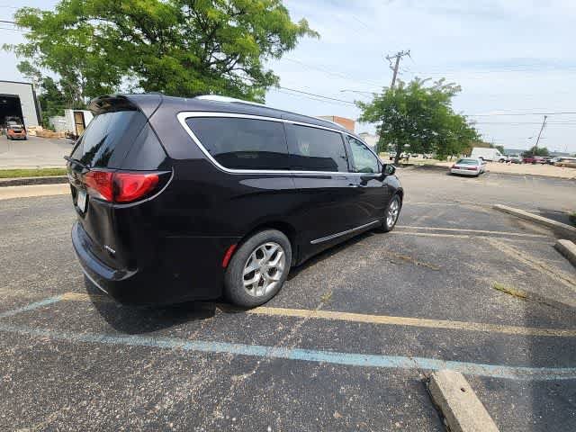 Certified 2019 Chrysler Pacifica Limited w/ Advanced Safetytec Group FWD image 15