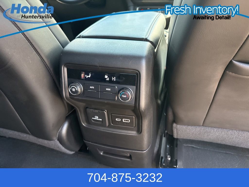 Used 2023 GMC Acadia SLT w/ Trailering Package image 10