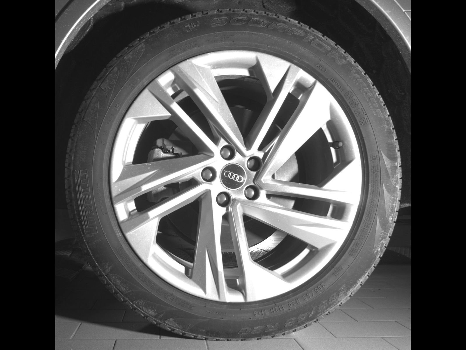 Used 2021 Audi Q7 3.0T Premium Plus w/ Premium Plus Package AWD/4WD image 12
