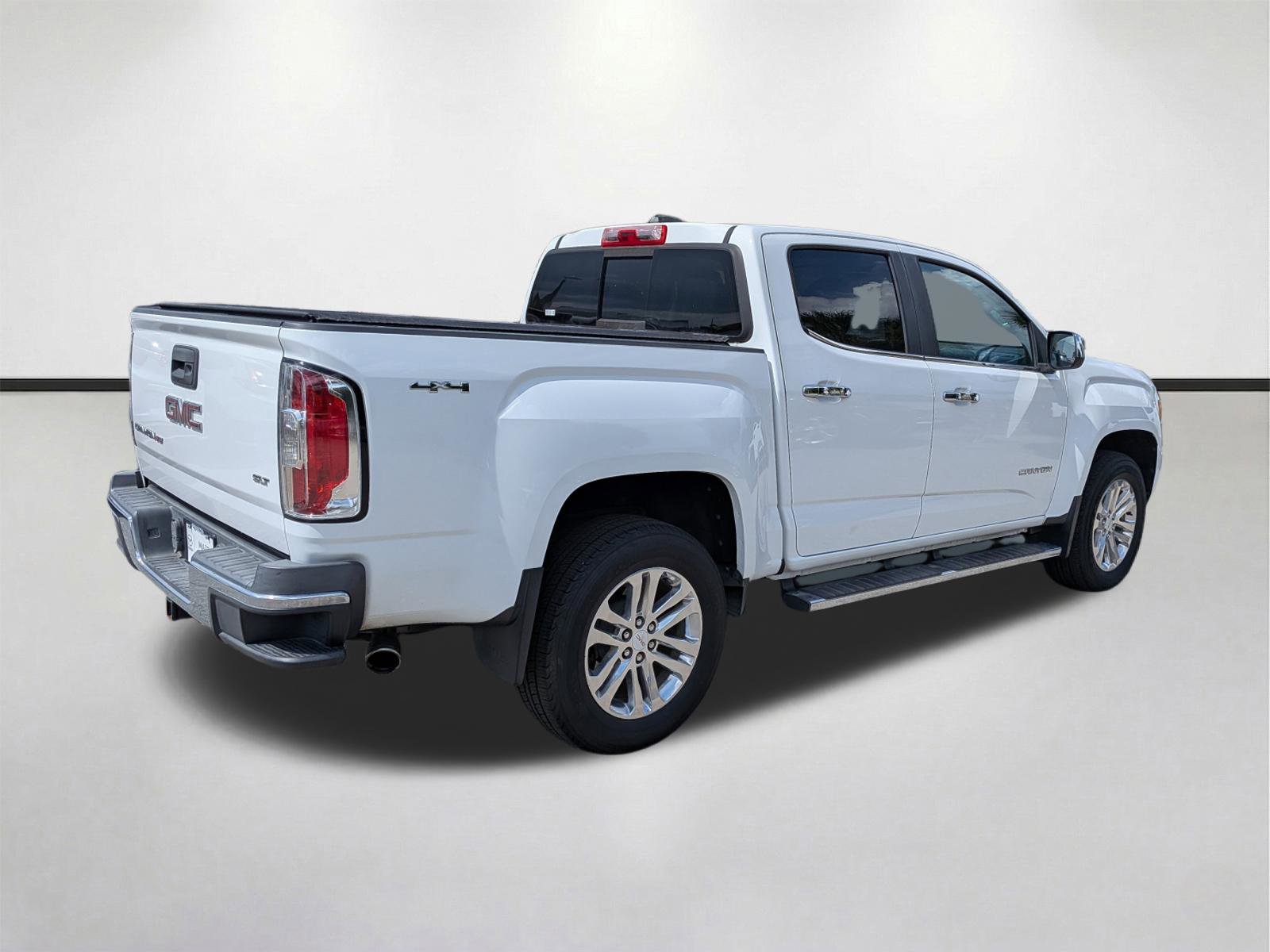 Used 2016 GMC Canyon SLT w/ Driver Alert Package image 4