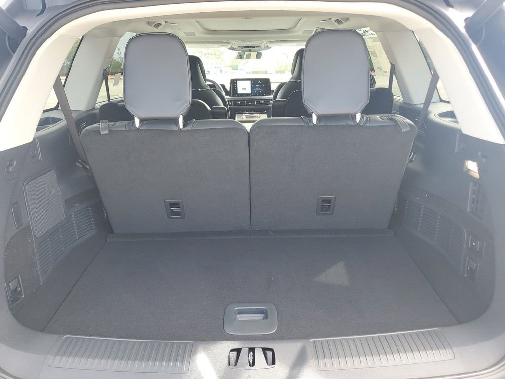 New 2025 Lincoln Aviator Reserve w/ Luxury Package RWD image 6