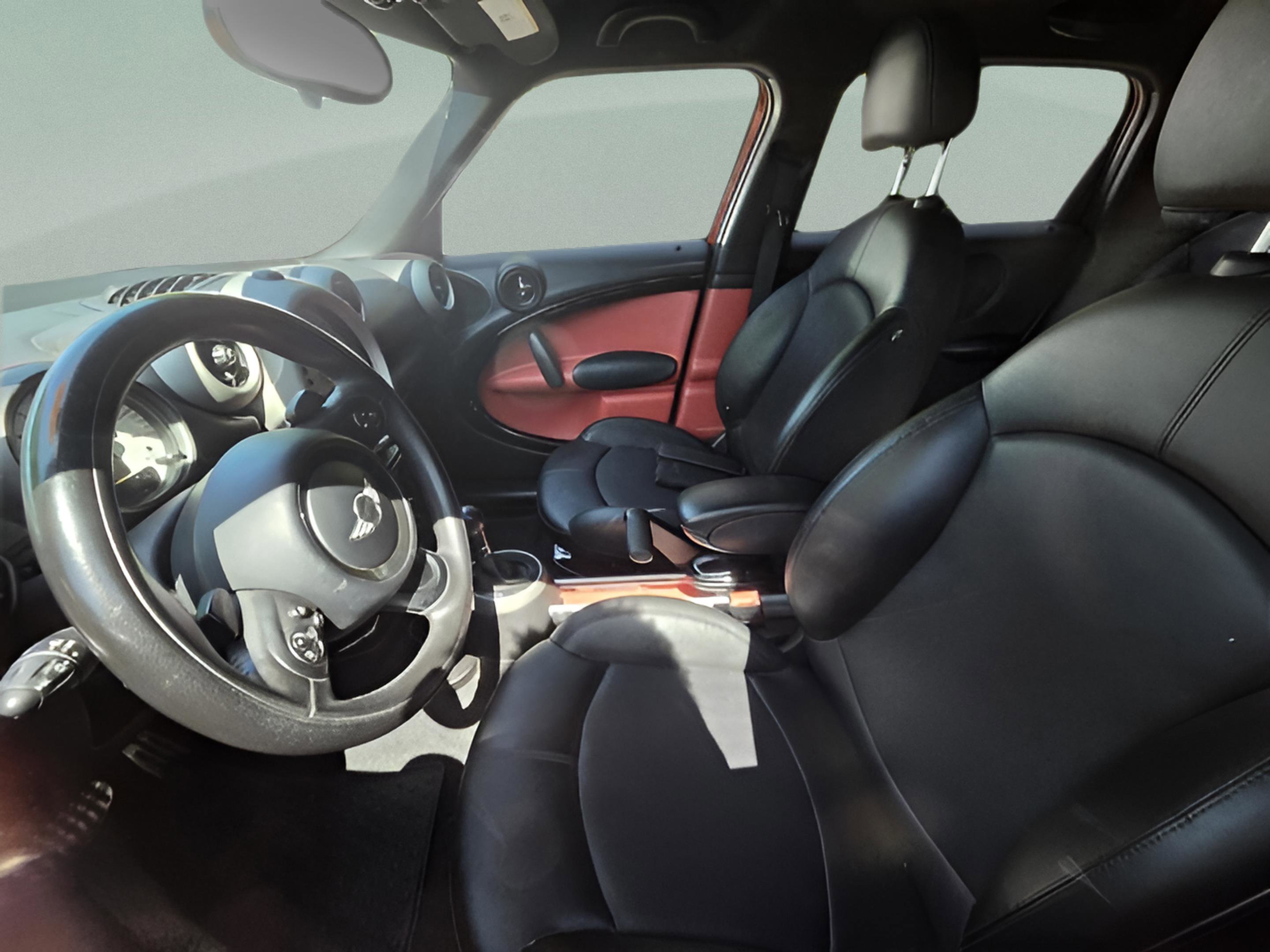 Used 2012 MINI Cooper Countryman S FWD image 4