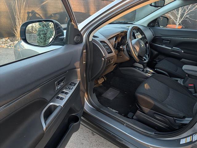 Used 2021 Mitsubishi Outlander Sport SE image 25