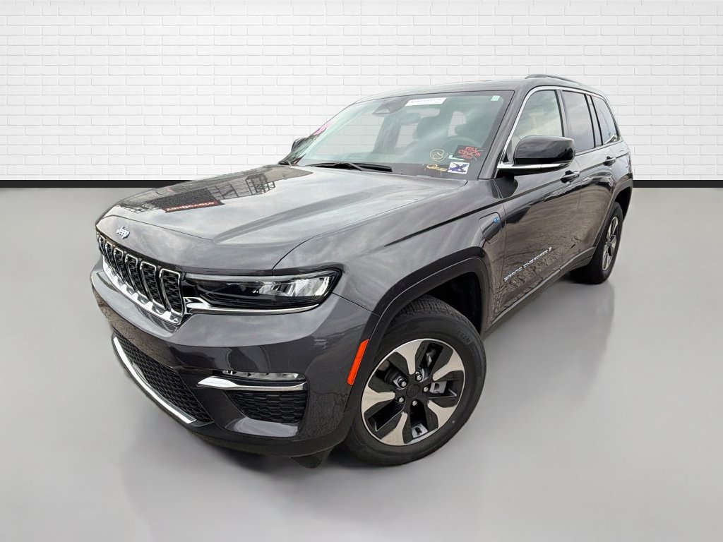 Used 2023 Jeep Grand Cherokee 4WD 4xe image 5