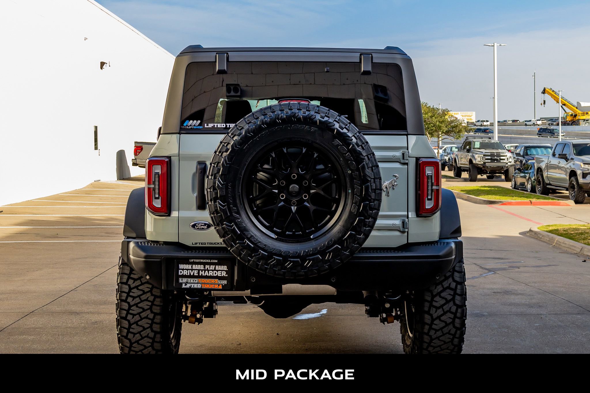 Used 2024 Ford Bronco Badlands image 8