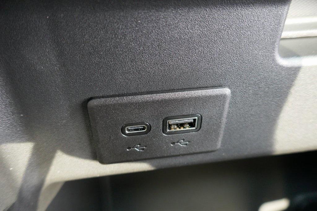 New 2025 Chevrolet Silverado 1500 High Country image 26