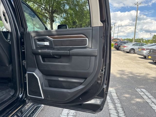Used 2023 RAM 3500 Laramie image 15