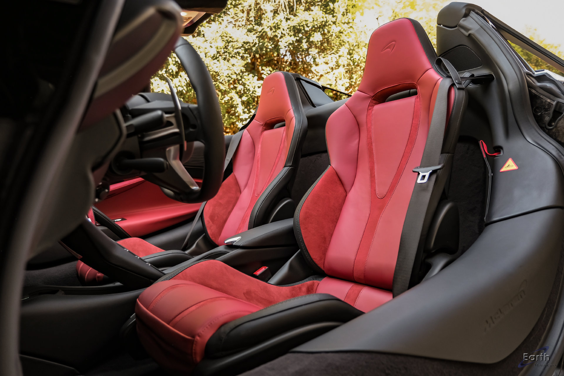 Used 2025 McLaren 750S Spider RWD image 53