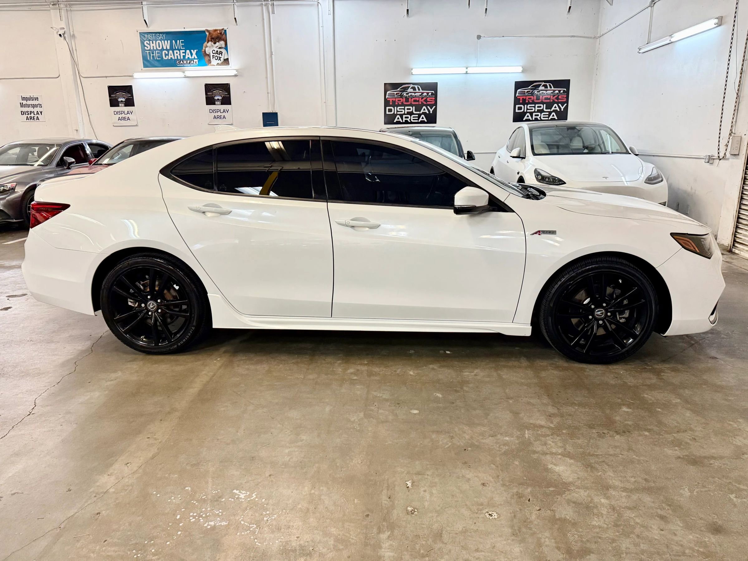 Used 2019 Acura TLX V6 w/ Technology & A-SPEC Pkg image 4