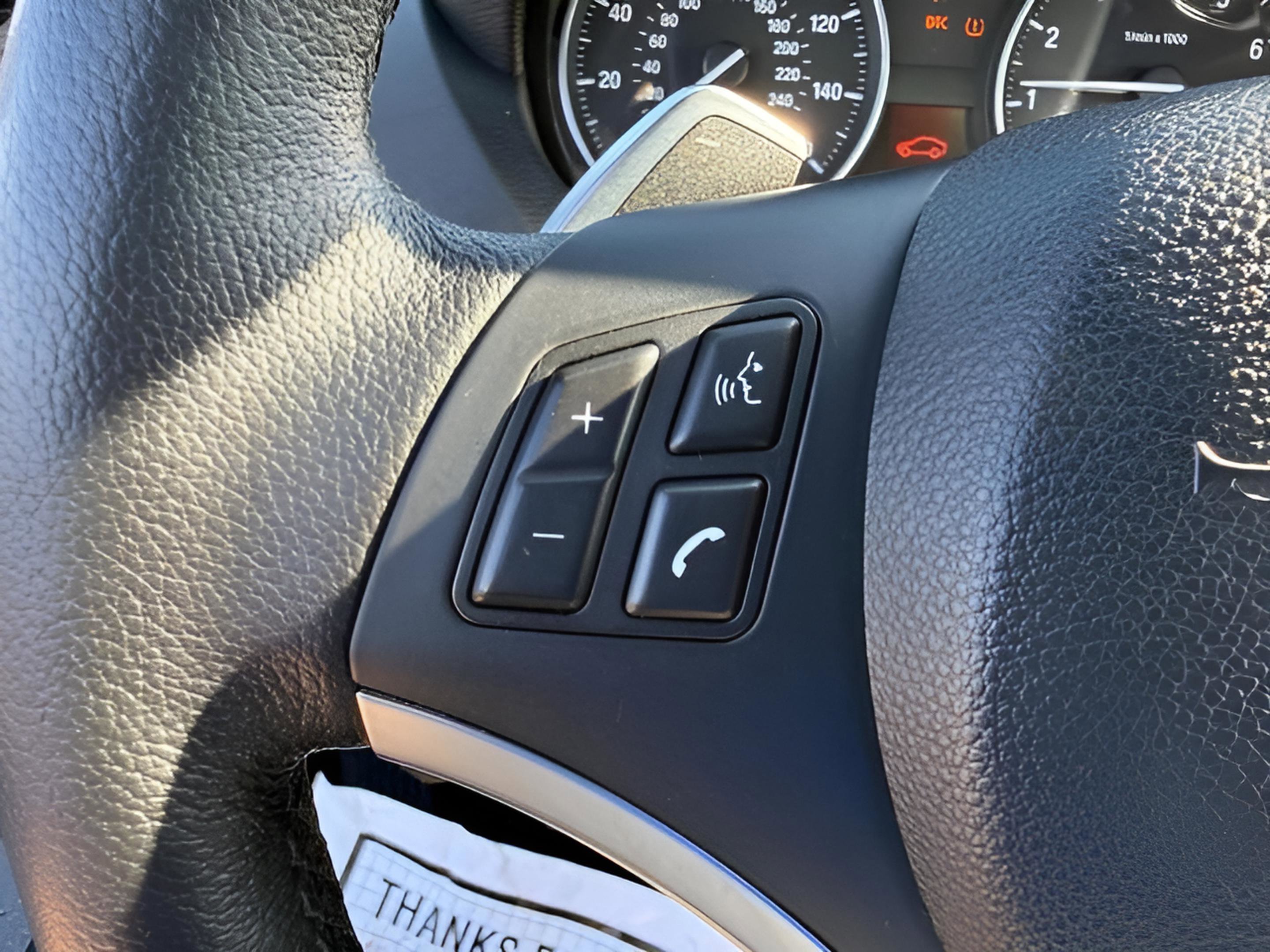 Used 2011 BMW 135i Convertible RWD image 18