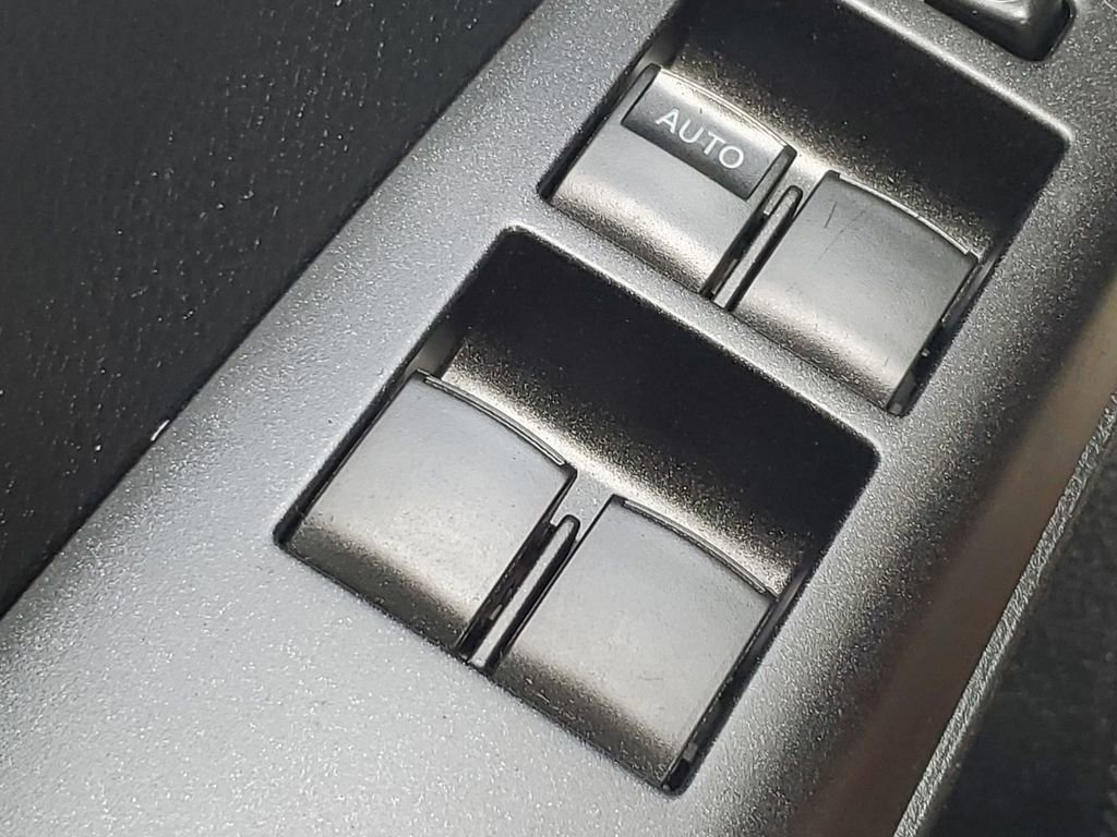 Used 2016 Toyota RAV4 XLE image 33