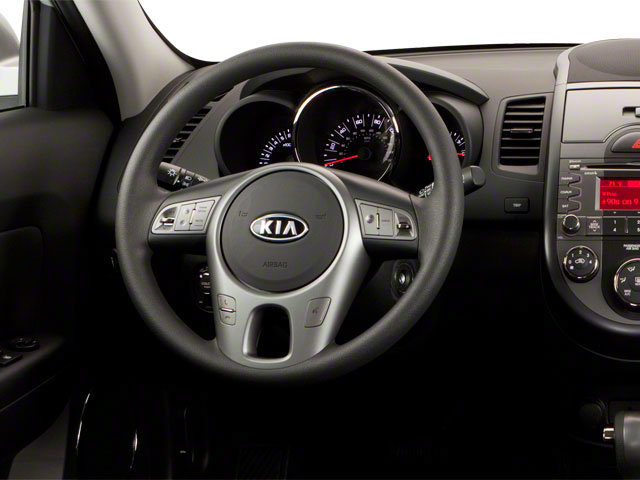 Used 2010 Kia Soul + FWD image 9