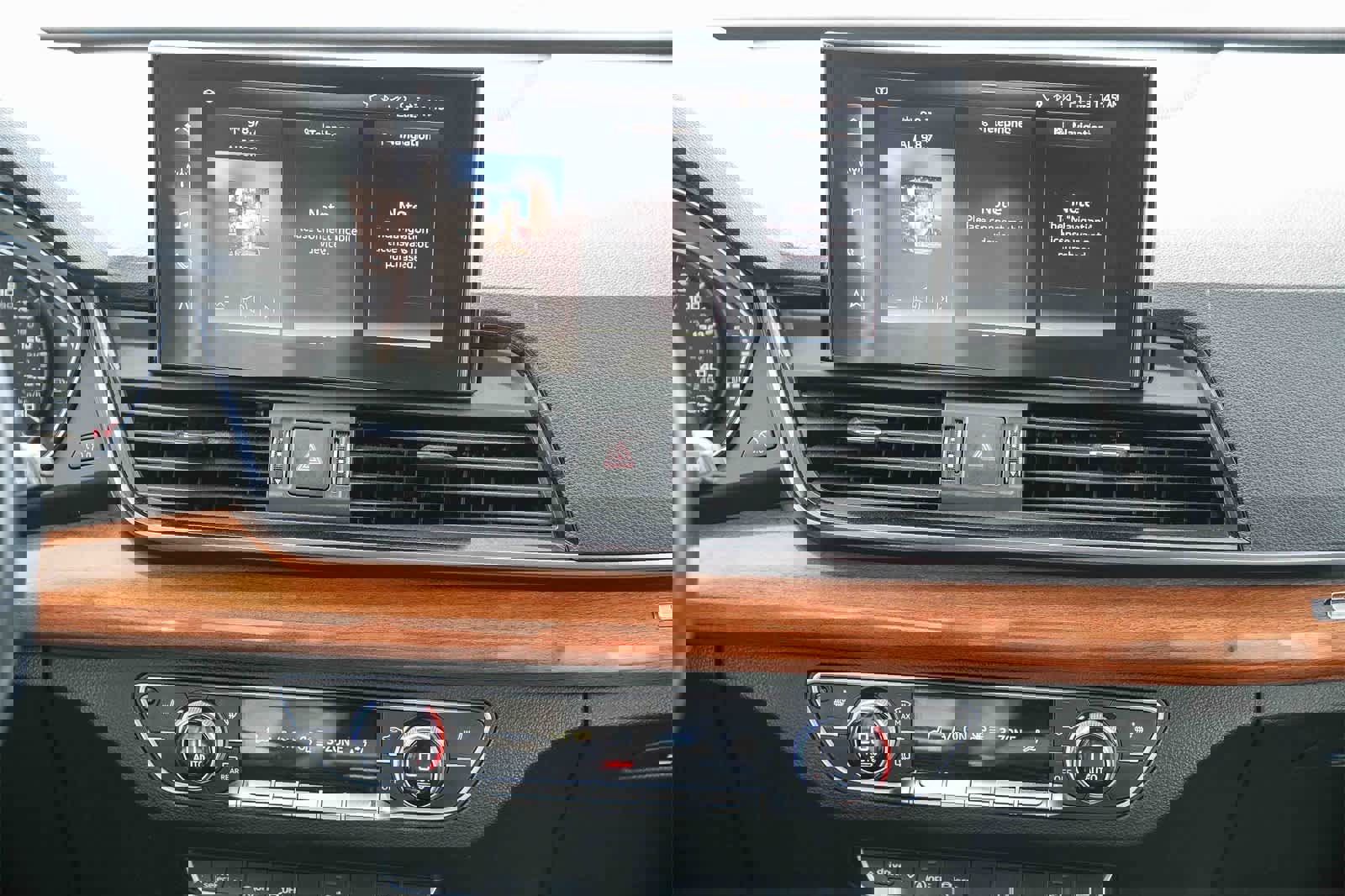 Used 2021 Audi Q5 Premium image 11