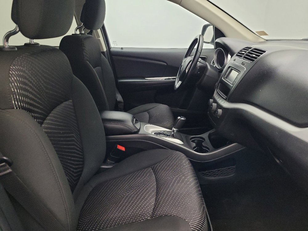 Used 2020 Dodge Journey SE w/ SE Popular Equipment Group FWD image 21