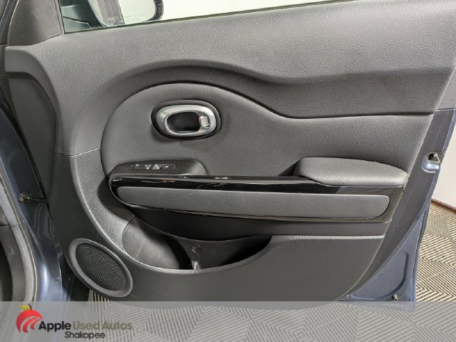 Used 2016 Kia Soul ! FWD image 37