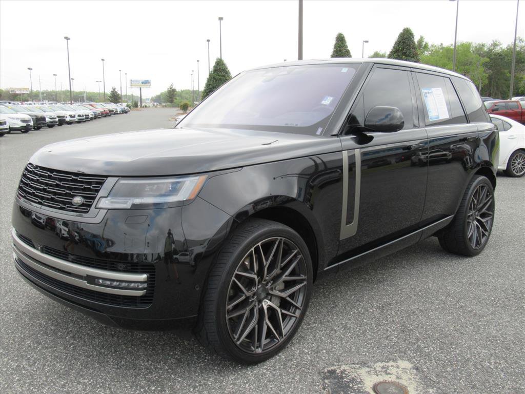 Used 2023 Land Rover Range Rover SE AWD/4WD image 3