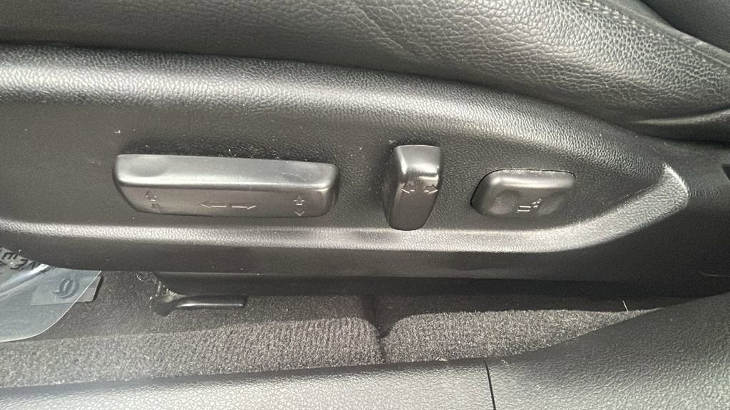 Used 2020 Acura TLX image 31