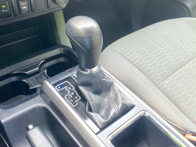 Used 2017 Toyota Tacoma SR5 w/ Tow Package AWD/4WD image 27