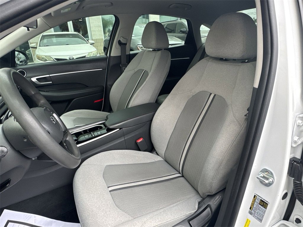 Used 2022 Hyundai Sonata SE image 13