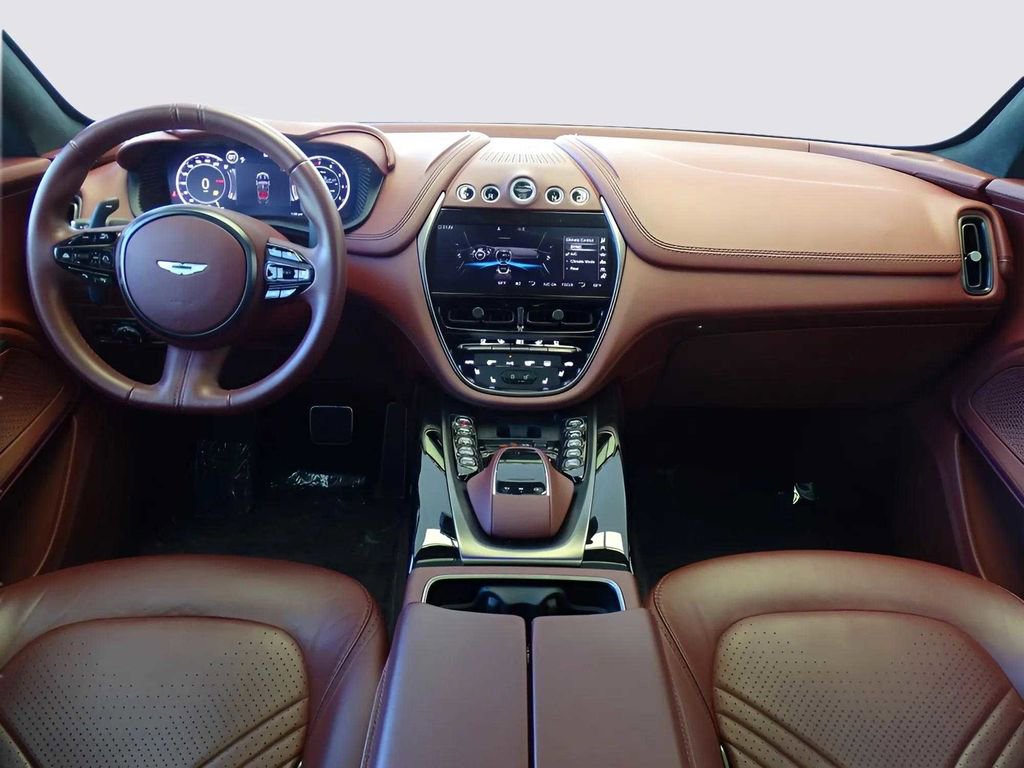 Used 2021 Aston Martin DBX image 35