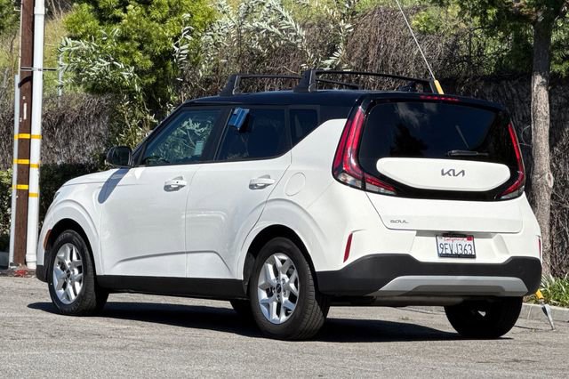 Used 2023 Kia Soul S image 6