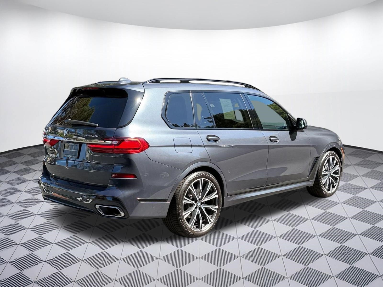 Used 2020 BMW X7 xDrive40i w/ M Sport Package AWD/4WD image 9