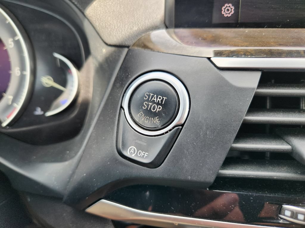 Used 2019 BMW X4 xDrive30i AWD/4WD image 21