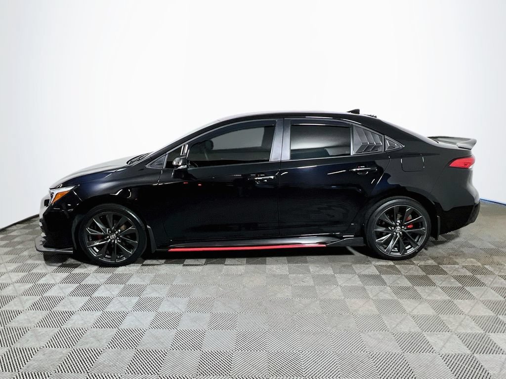 Certified 2025 Toyota Corolla SE FWD image 4