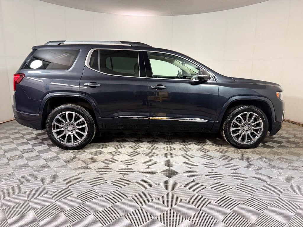Used 2023 GMC Acadia Denali w/ Denali Ultimate Package image 7