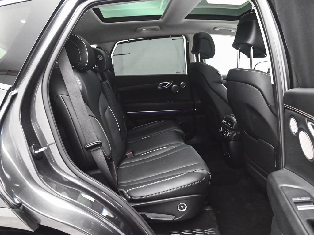 Used 2023 Genesis GV80 2.5T w/ Prestige Package AWD/4WD image 39