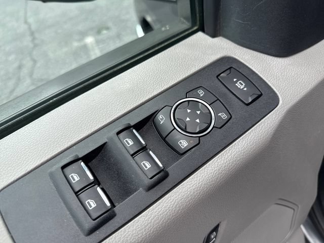 Used 2018 Ford F250 XLT w/ XLT Premium Package AWD/4WD image 13
