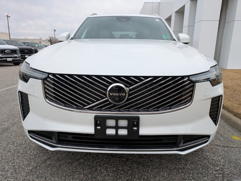 New 2026 Volvo XC90 B6 Plus w/ Protection Package Premier AWD/4WD image 9