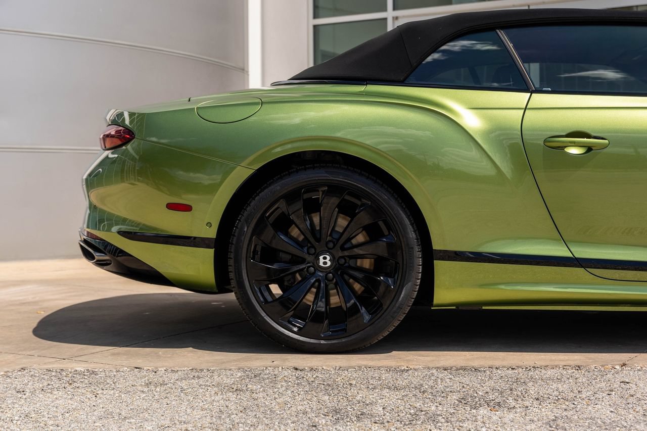 Certified 2025 Bentley Continental GTC AWD/4WD image 11