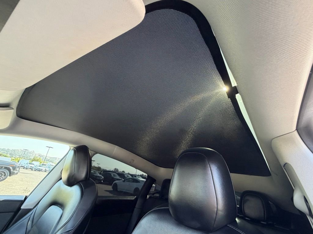 Used 2021 Tesla Model Y Long Range AWD/4WD image 21