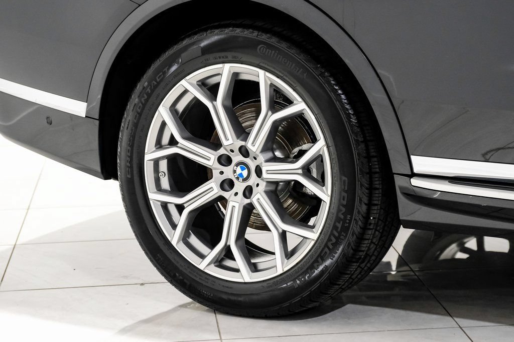 Used 2024 BMW X7 xDrive40i AWD/4WD image 47