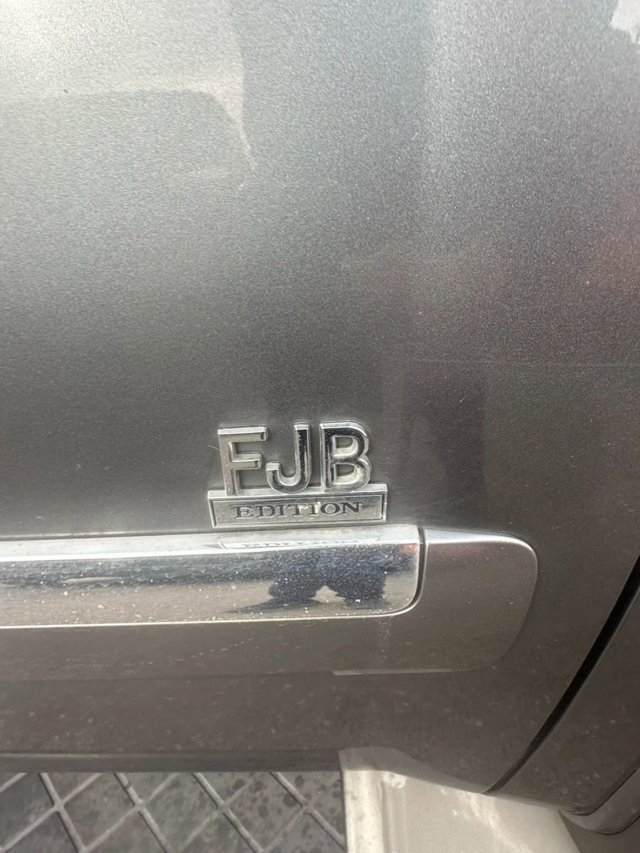 Used 2014 Nissan Armada Platinum image 21