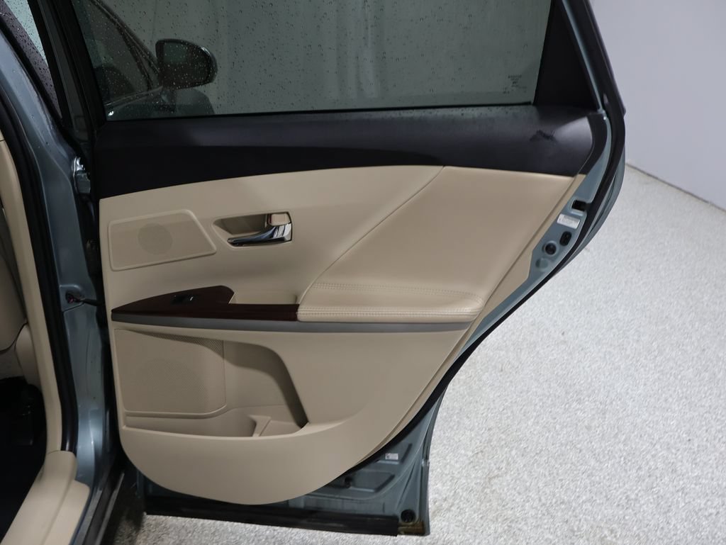 Used 2009 Toyota Venza FWD image 21