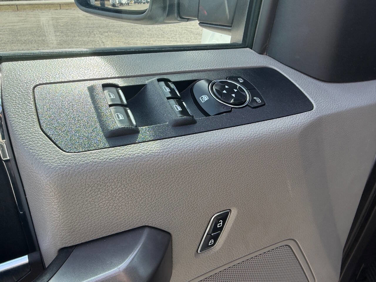 Used 2019 Ford F250 XLT w/ XLT Value Package image 18