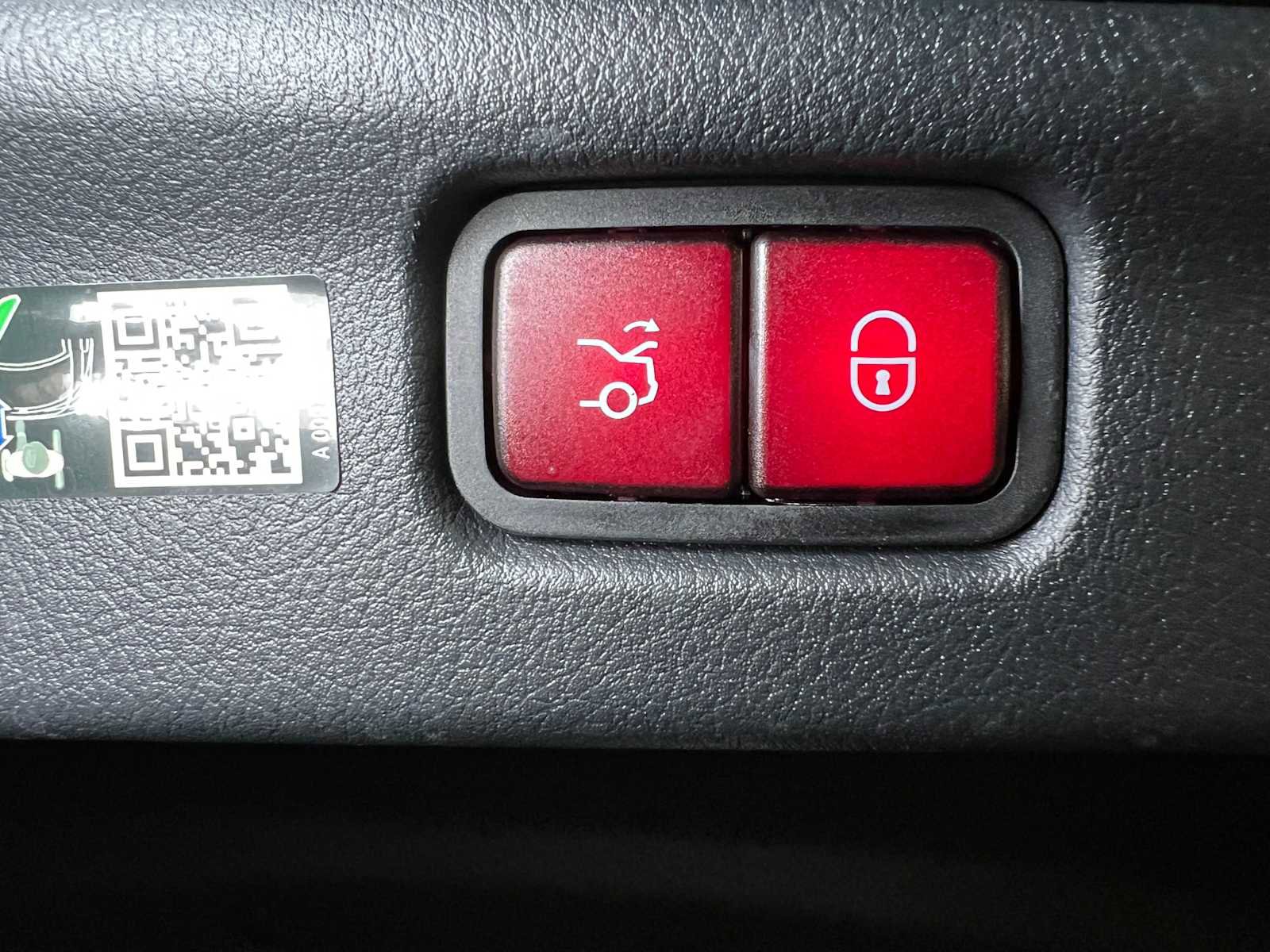 Used 2024 Mercedes-Benz C 300 4MATIC Sedan image 17