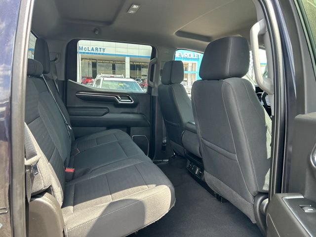 Used 2022 Chevrolet Silverado 1500 LT AWD/4WD image 31