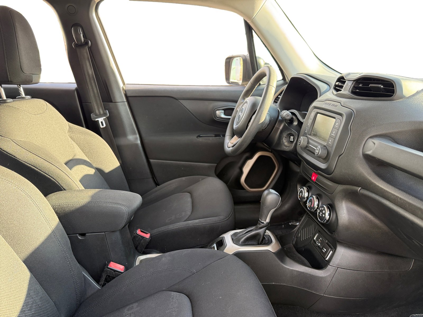 Used 2016 Jeep Renegade Sport w/ Power & Air Group image 14