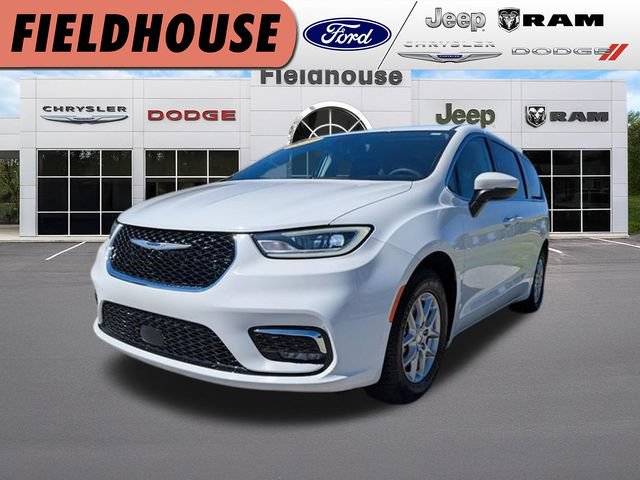 Used 2023 Chrysler Pacifica Touring-L