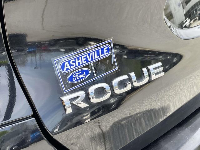 Used 2015 Nissan Rogue SV image 9