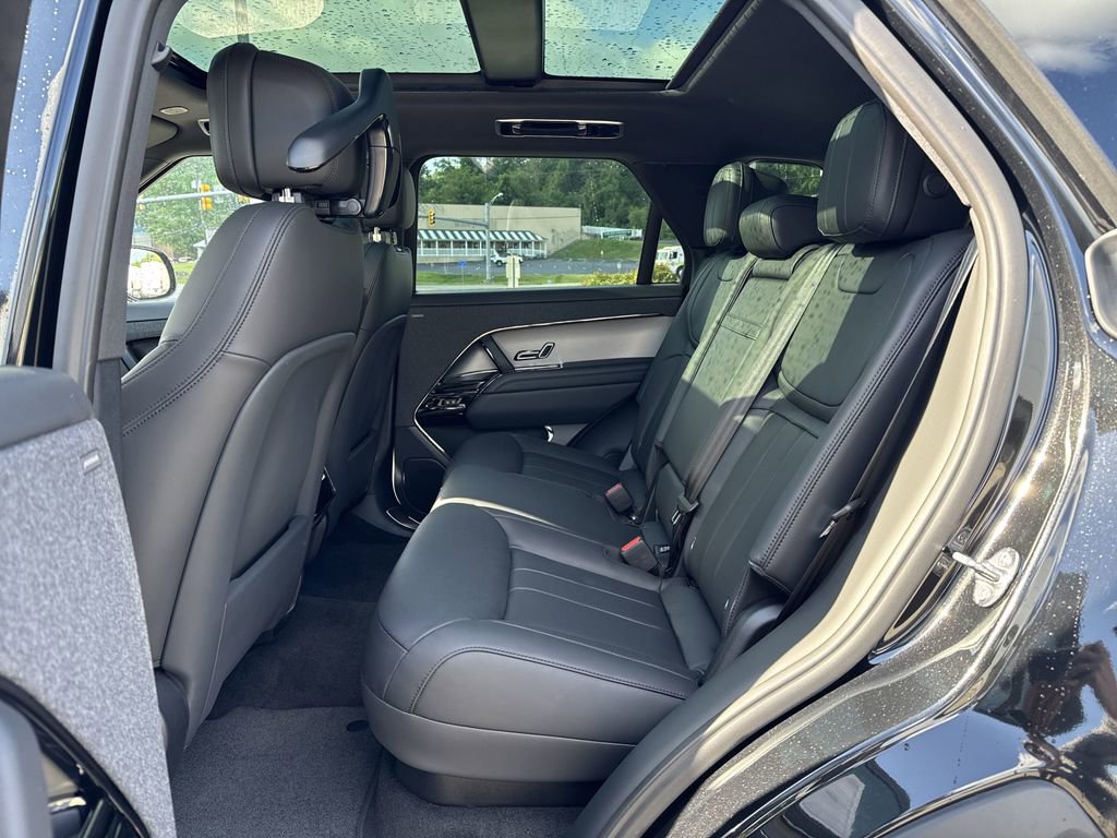 New 2025 Land Rover Range Rover Sport Dynamic SE image 11