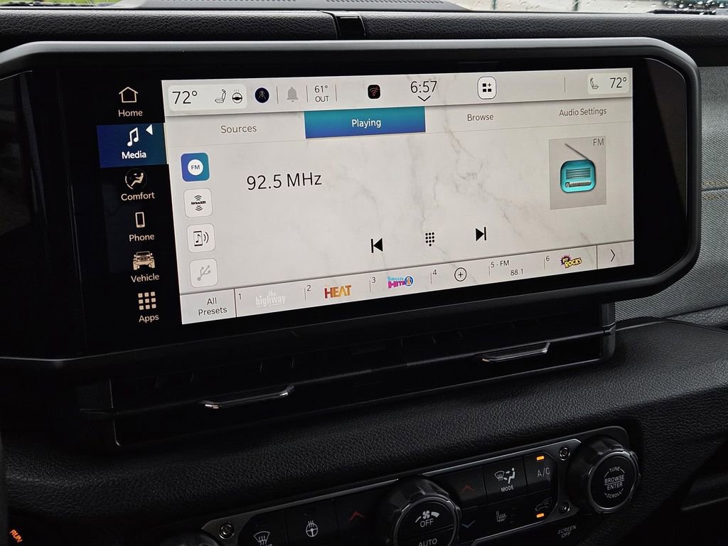 New 2025 Jeep Wrangler Unlimited Sport image 11