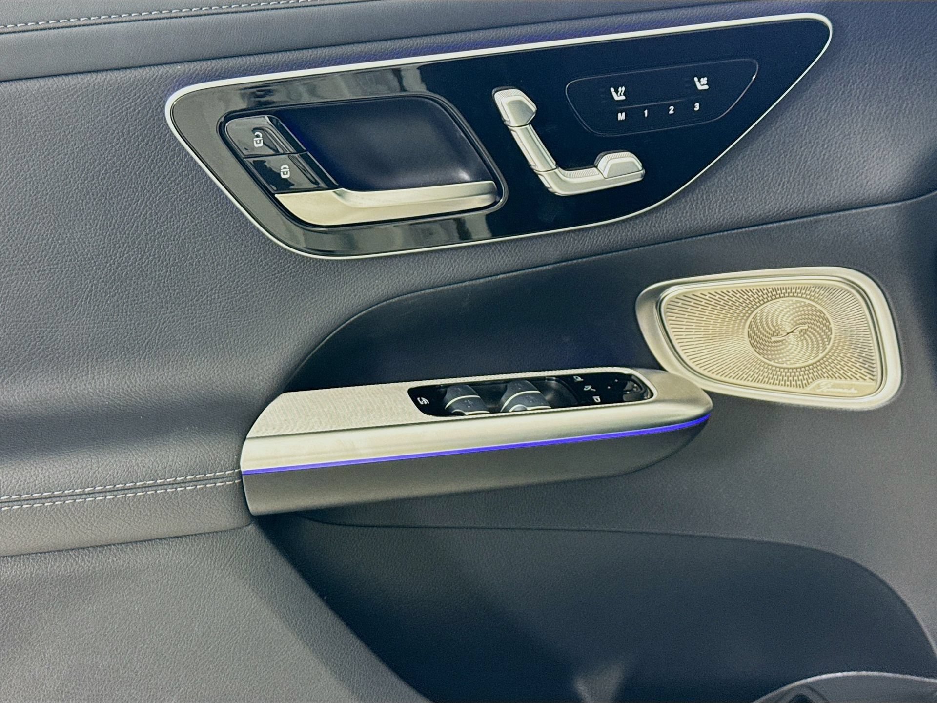 Certified 2025 Mercedes-Benz GLC 300 image 19