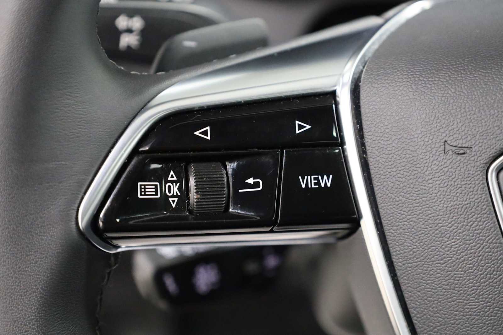 Used 2025 Audi A6 Premium Plus w/ Premium Plus Package image 25